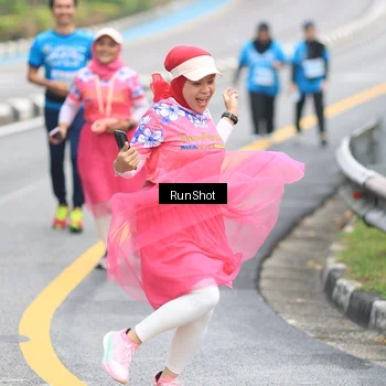 Runner Photo 7031872