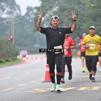 Runner Photo 7031876