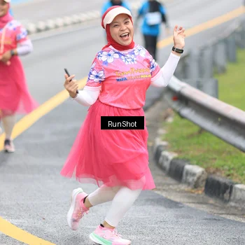 Runner Photo 7031883