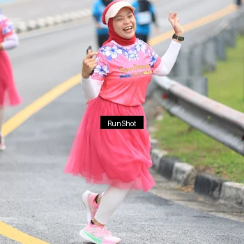 Runner Photo 7031884
