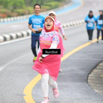 Runner Photo 7031895