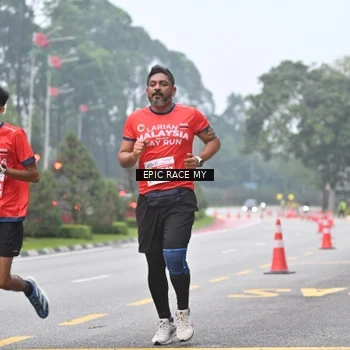 Runner Photo 7031917