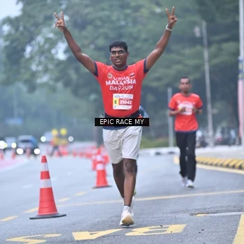 Runner Photo 7031919