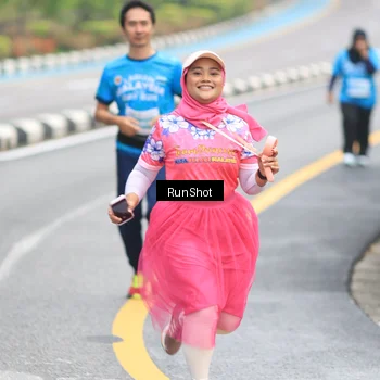 Runner Photo 7031923