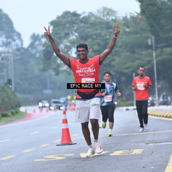 Runner Photo 7031925
