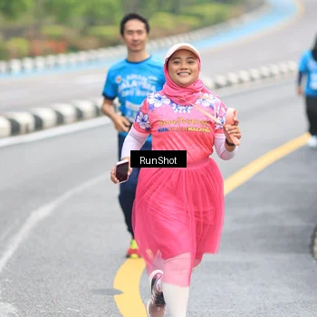 Runner Photo 7031926