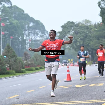 Runner Photo 7031930