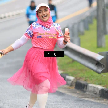 Runner Photo 7031940