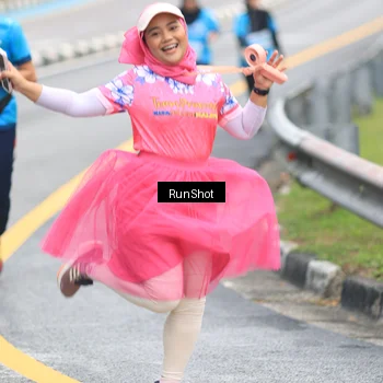Runner Photo 7031945