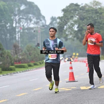 Runner Photo 7031946