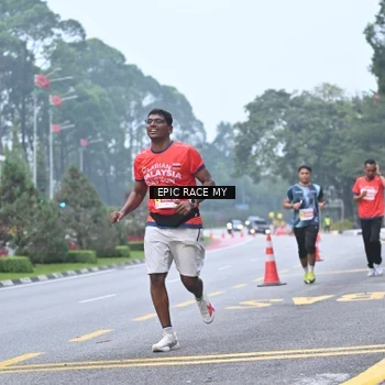 Runner Photo 7031949