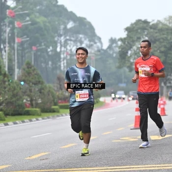 Runner Photo 7031952