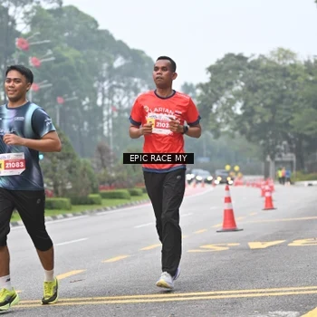 Runner Photo 7031967