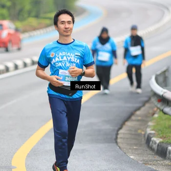Runner Photo 7031971