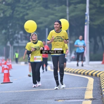 Runner Photo 7031972