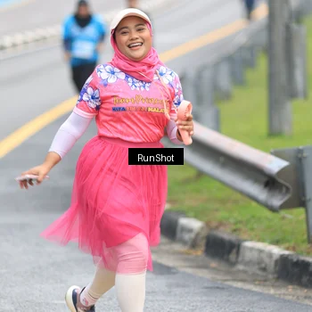 Runner Photo 7031974