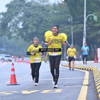 Runner Photo 7031991