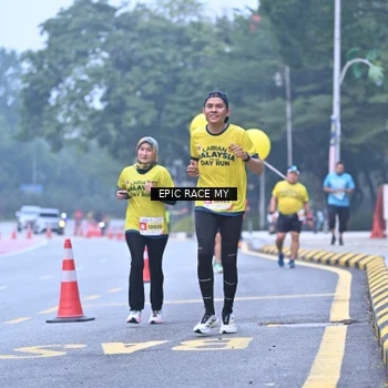 Runner Photo 7031996