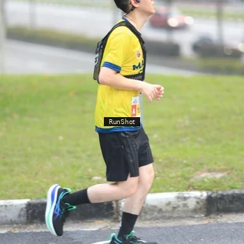 Runner Photo 7032001