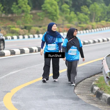 Runner Photo 7032030