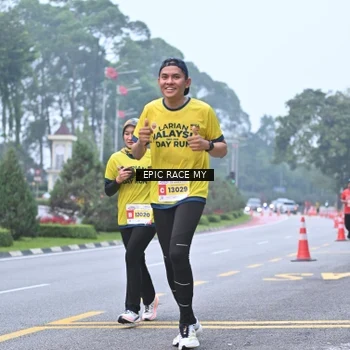 Runner Photo 7032032