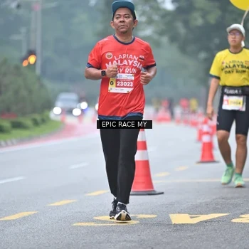 Runner Photo 7032036