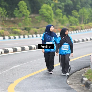 Runner Photo 7032038