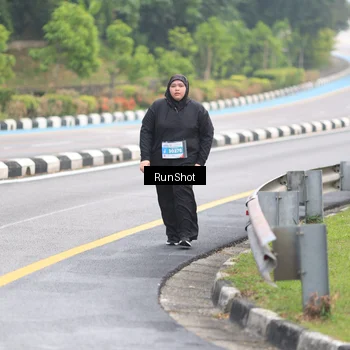 Runner Photo 7032045