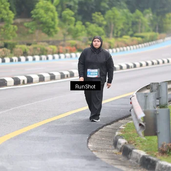 Runner Photo 7032046