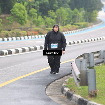 Runner Photo 7032054