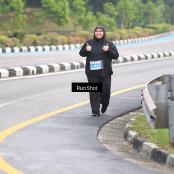 Runner Photo 7032061