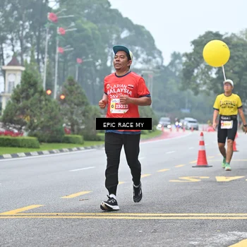 Runner Photo 7032063