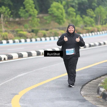 Runner Photo 7032075