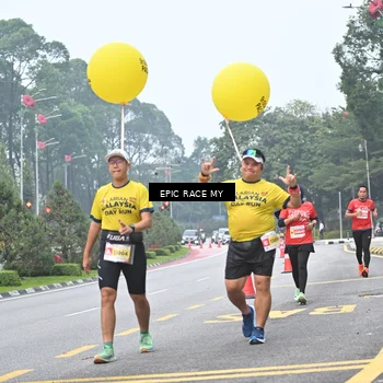 Runner Photo 7032078