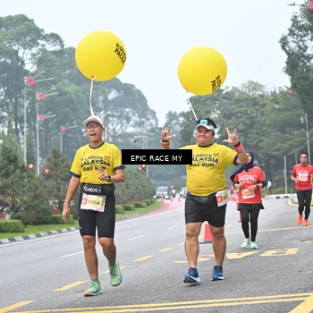 Runner Photo 7032090