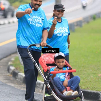 Runner Photo 7032101