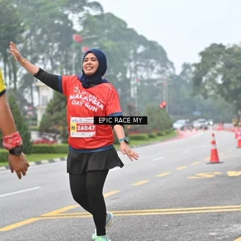 Runner Photo 7032115