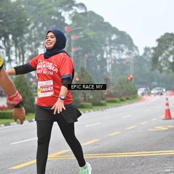 Runner Photo 7032116