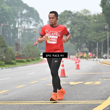 Runner Photo 7032125