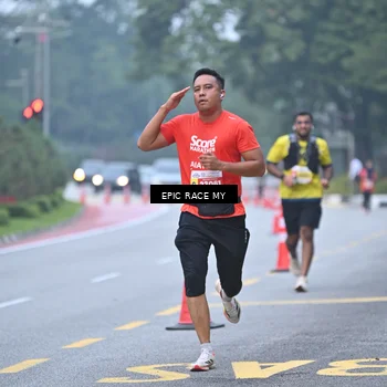 Runner Photo 7032154