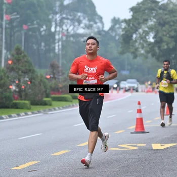 Runner Photo 7032158