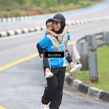 Runner Photo 7032161