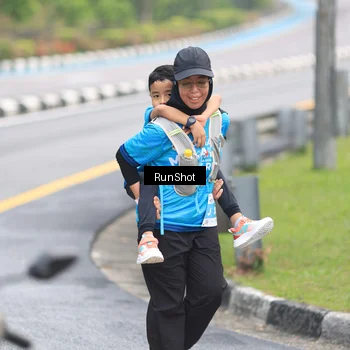 Runner Photo 7032165