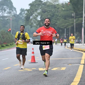 Runner Photo 7032173