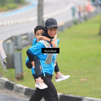 Runner Photo 7032174