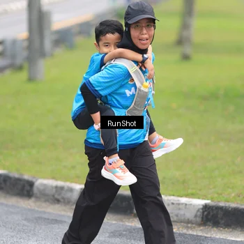 Runner Photo 7032175