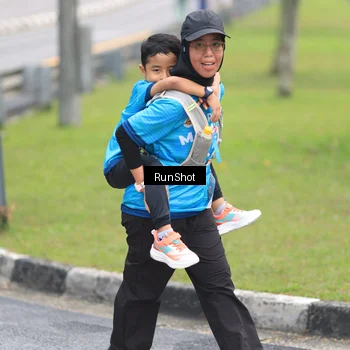 Runner Photo 7032178