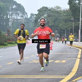 Runner Photo 7032180