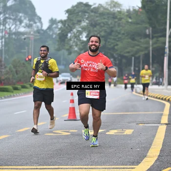 Runner Photo 7032183