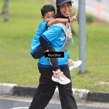 Runner Photo 7032185